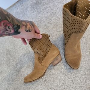 American Eagle booties